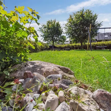 Holiday home Edin - 150m From The Sea By Interhome