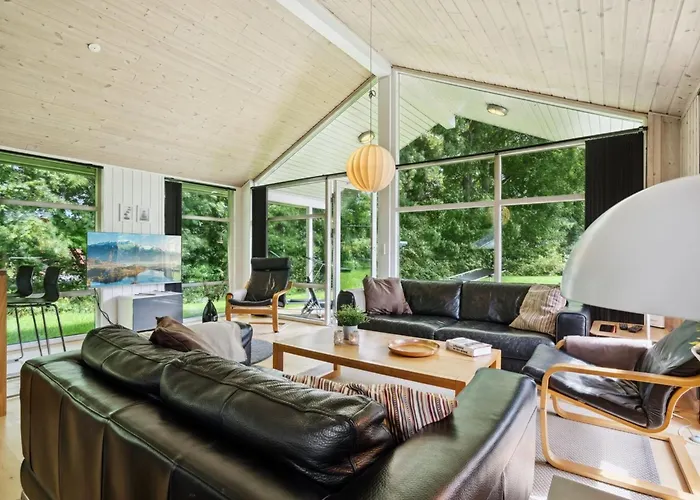 Holiday home Edin - 150m From The Sea By Interhome